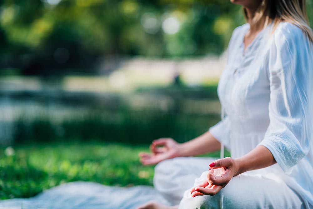 Young Living 嚴選5種最佳冥想精油